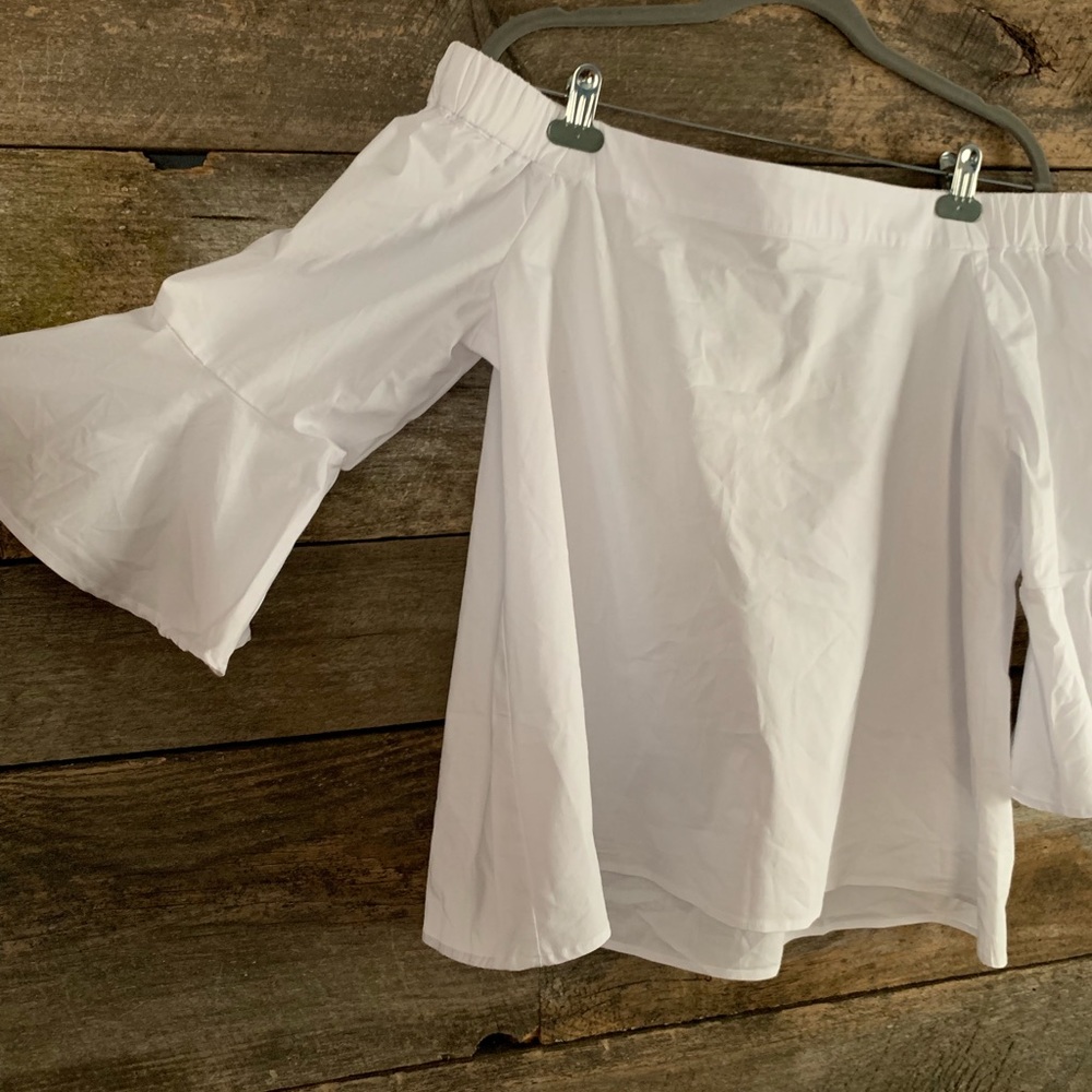 Off the shoulder 3/4 sleeve blouse